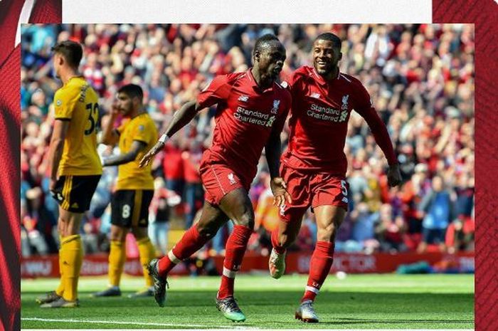 Penyerang Liverpool, Sadio Mane (kedua dari kanan), merayakan gol yang dicetak ke gawang Wolverhampton Wanderers di Stadion Anfield, Minggu (12/5/2019).