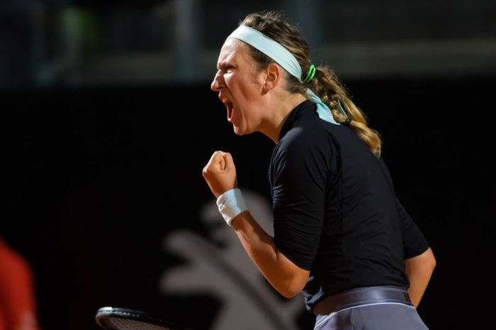 Ekspresi petenis asal Belarusia, Victoria Azarenka usai mengalahkan Elina Svitolina pada babak kedua Rome Masters 2019, Rabu (15/5/2019)