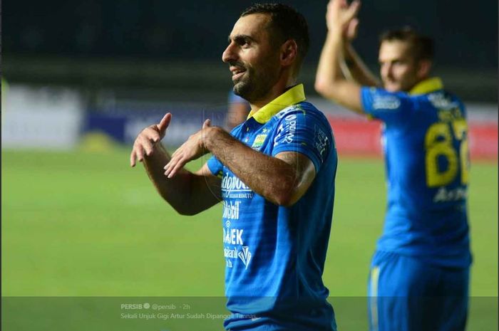 Pemain Persib Bandung, Artur Gevorkyan.