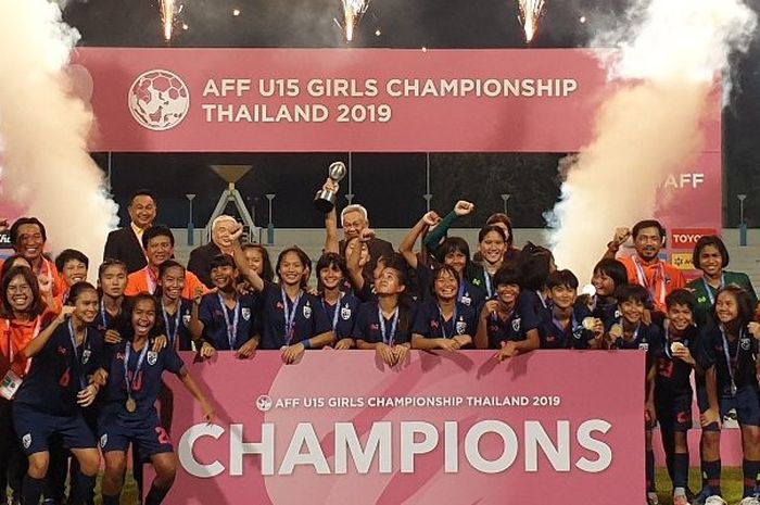 Timnas wanita Thailand U-15 berhasil menjuarai AFF U-15 women's championship 2019 di Thailand.