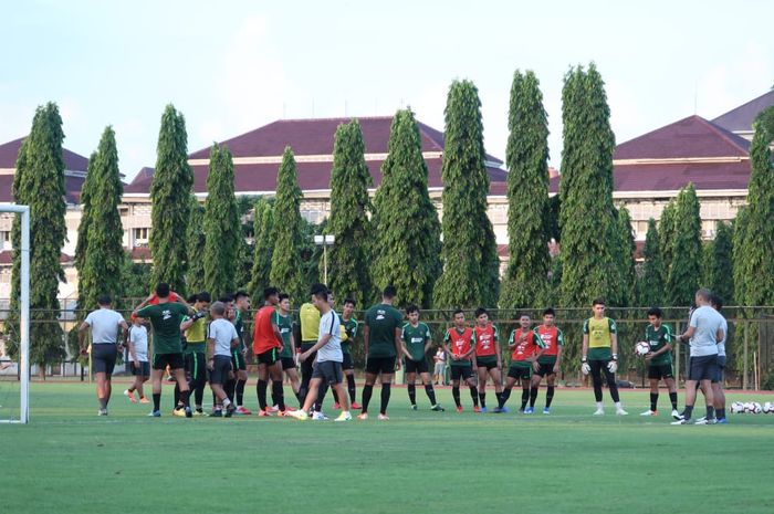 Para pemain Timnas U-23 Indonesia menjalani pemusatan latihan di Universitas Negeri Yogyakarta, Rabu (29/5/2019) sore.