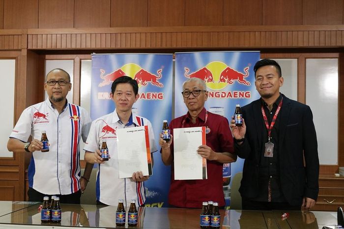 Manajemen Persija Jakarta menjalin kerjasama dengan Kratindaeng