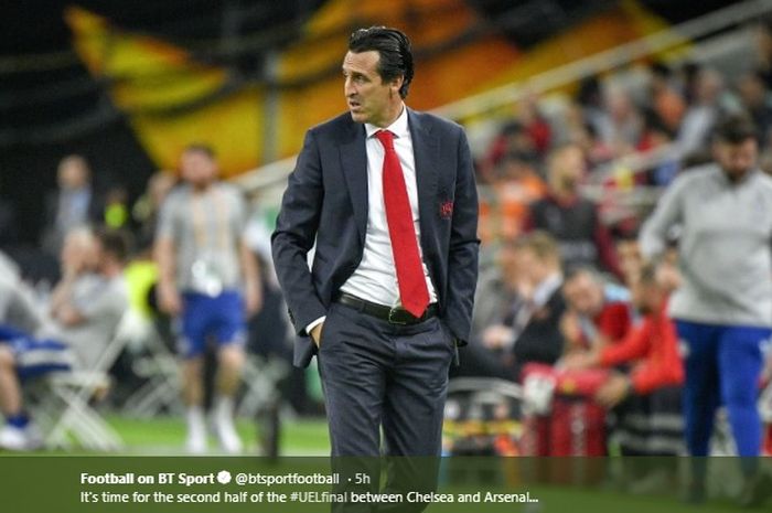 Ekspresi kekecewaan Unai Emery saat pertandingan final Liga Europa di Stadion Baku, Azerbaijan, Rabu (29/5/2018).