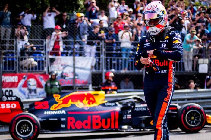 Pembalap F1 dari tim Red Bull usai melakoni balapan pada seri F1 Monaco 2019.