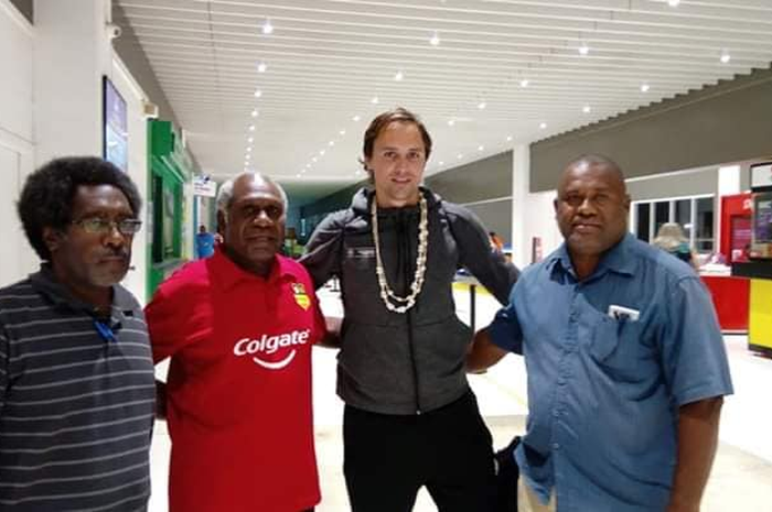 Paul Munster saat tiba di Vanuatu untuk menjadi pelatih kepala timnas Vanuatu pada Februari 2019.