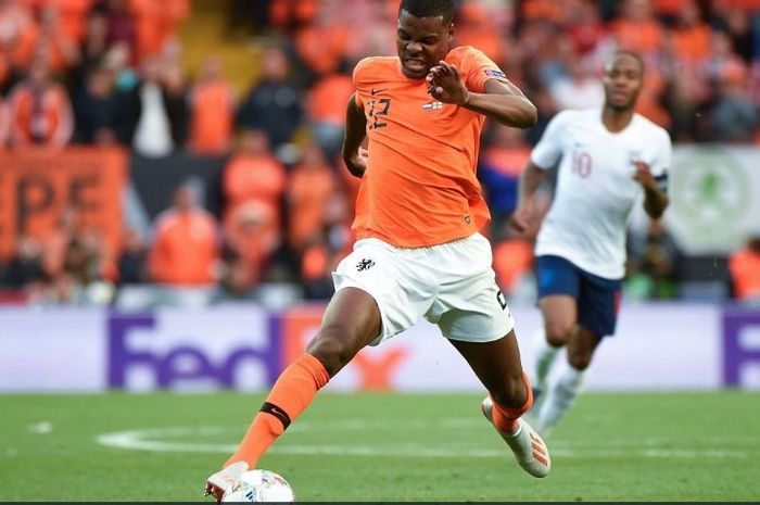 Bek kanan timnas Belanda dan PSV Eindhoven, Denzel Dumfries