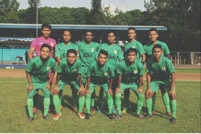 Para pemain Persema 53 saat berkiprah pada Liga 3 2018 regional Jawa Timur.