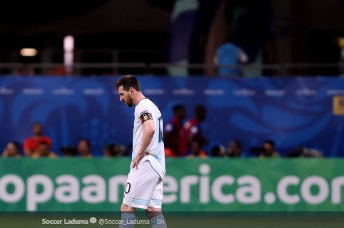 Ekspresi Lionel Messi saat pertandingan Argentina vs Kolombia pada babak penyisihan Grup B Copa America 2019 di Stadion Fonte Nova, 15 Juni 2019.