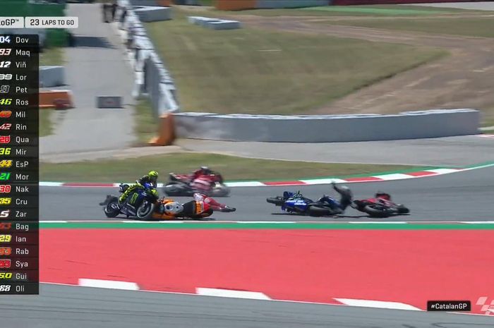 Insiden kecelakaan beruntun yang terjadi di tikungan 10 lap kedua MotoGP Catalunya 2019 di Circuit de Barcelona-Catalunya, Minggu (16/6/2019).