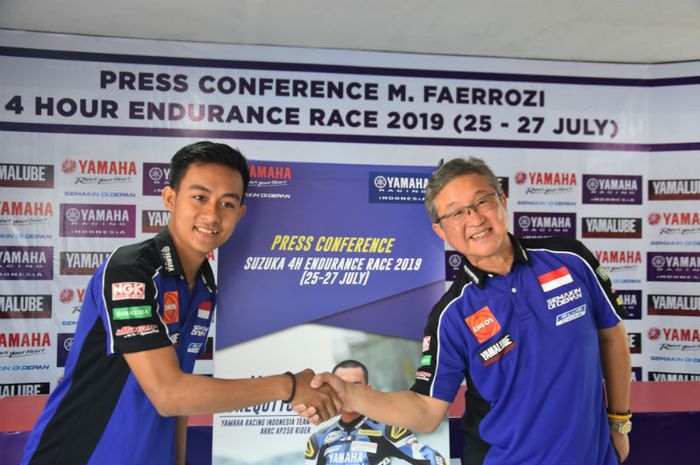 Pembalap muda asal Indonesia, Muhammad Faerozi Toreqotullah (kiri), akan berpartisipasi pada Suzuka 4hours Endurance Road Racing, 27 Juli  2019 mendatang.  