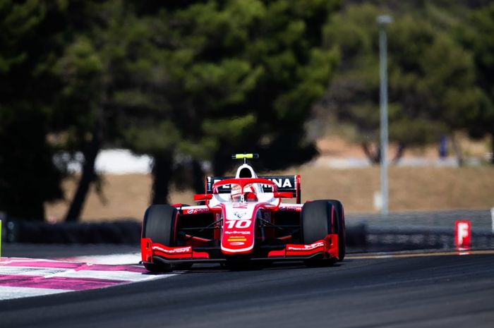 Pembalap Formula 2 asal Indonesia, Sean Gelael, memacu mobil pada balapan pertama GP Prancis di Sirkuit Paul Ricard, Sabtu (22/6/2019).