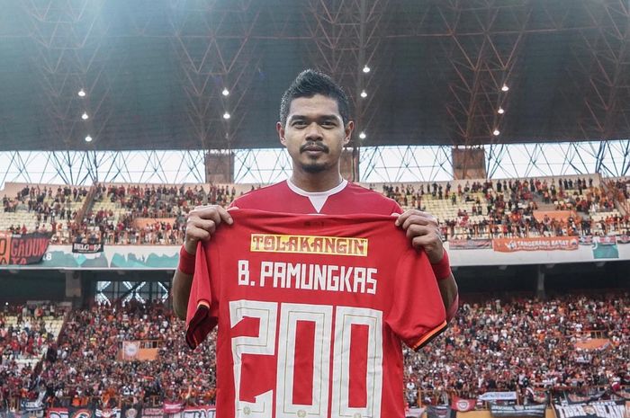 Bambang Pamungkas telah mencetak 200 gol untuk Persija Jakarta setelah membobol gawang Borneo FC, Sabtu (29/6/2019).