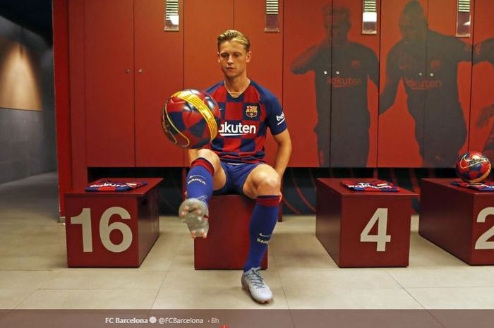 Gelandang baru FC Barcelona, Frenkie de Jong.