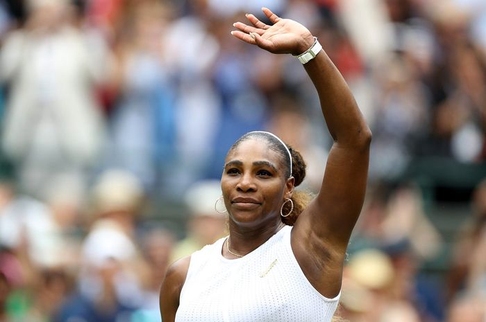 Petenis Amerika Serikat, Serena Williams, usai pertandingan melawan Julia Goerges pada laga babak ketiga Wimbledon 2019 di London, Sabtu (6/7/2019).