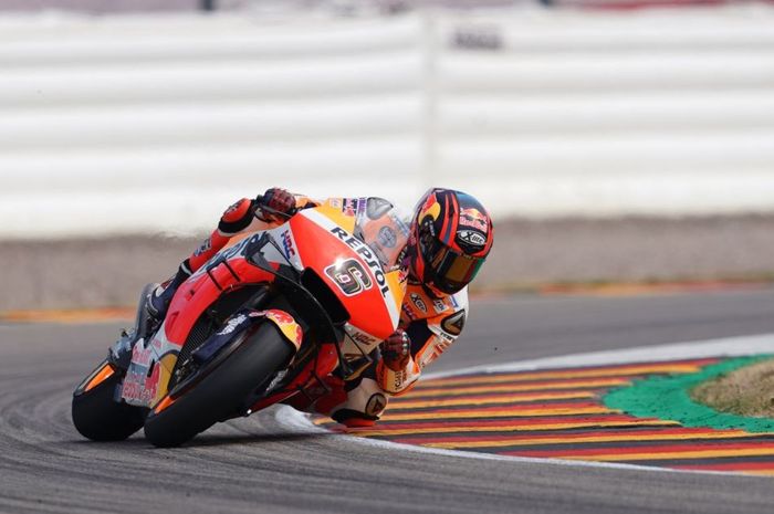 Aksi pembalap penguji tim Repsol Honda, Stefan Bradl pada MotoGP Jerman 2019, Minggu (7/7/2019)