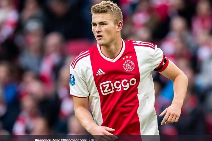 Bek Ajax Amsterdam, Matthijs de Ligt, sebentar lagi akan resmi menjadi pemain Juventus.