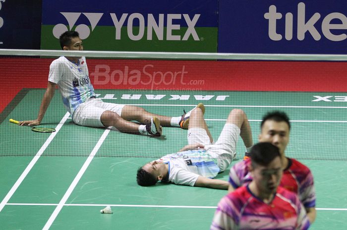 Pebulutangkis ganda putra Indonesia Fajar Alfian/Muhammad Rian Ardianto saat melawan pebulutangkis ganda putra asal China Huang Kai Xiang/Liu Cheng dalam Indonesia Open 2019 di Senayan, Jakarta, Selasa (17/7/2019).