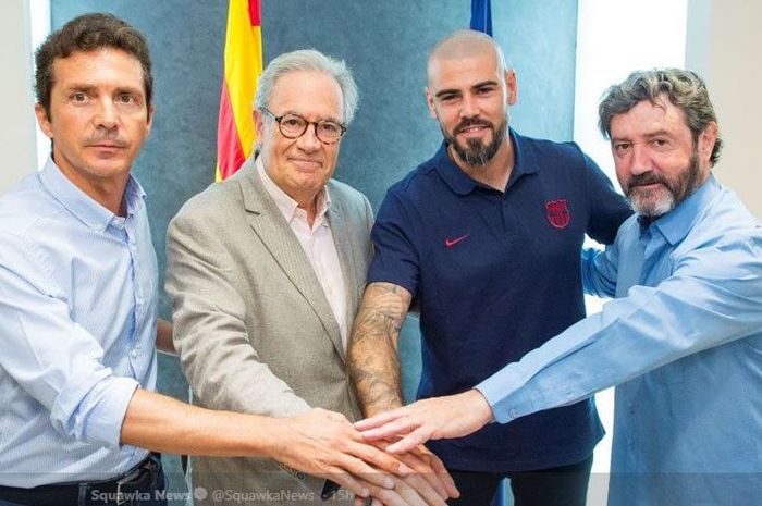 Kiper legendaris Victor Valdes resmi mendapat amanat sebagai pelatih FC Barcelona U19.