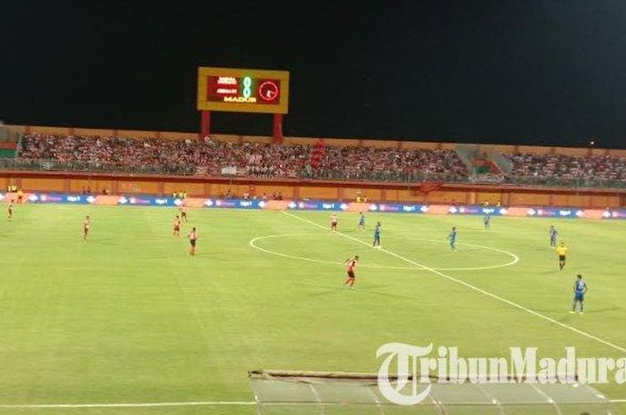 Suasana laga Madura United vs Arema FC pada pekan kesepuluh Liga 1 2019 di Stadion Gelora Madura, Sabtu (20/7/2019).