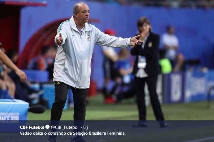 Aksi Vadao saat masih melatih timnas putri Brasil pada Piala Dunia Wanita 2019. 