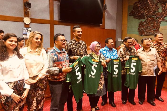 Bek Persebaya Surabaya, Otavio Dutra, selangkah lagi jadi WNI