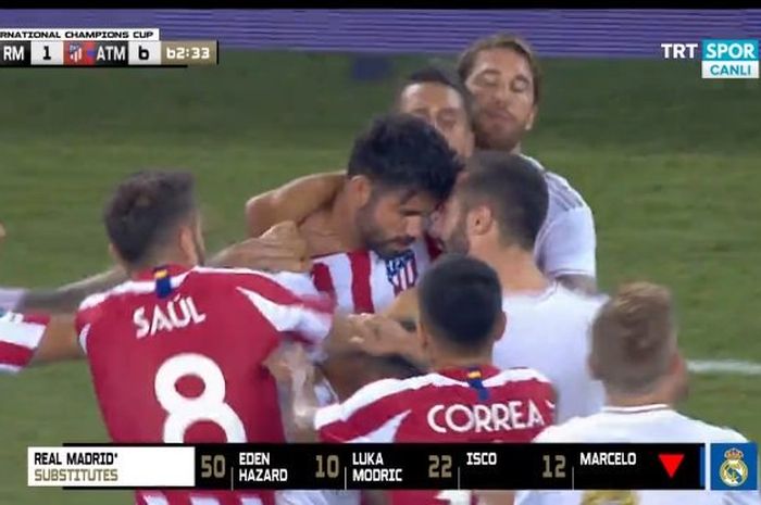 Diego Costa bersitegang dengan Dani Carvajal pada laga Real Madrid melawan Atletico Madrid pada ajang International Champions Cup (ICC) 2019