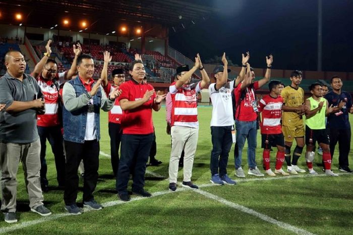 Mempora Imam Nahrawi dan Presiden Madura United, Achsanul Qosasi.