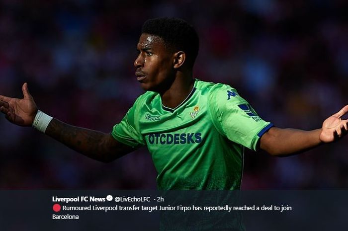 Bek Real Betis, Junior Firpo, dilaporkan sepakat gabung dengan FC Barcelona.