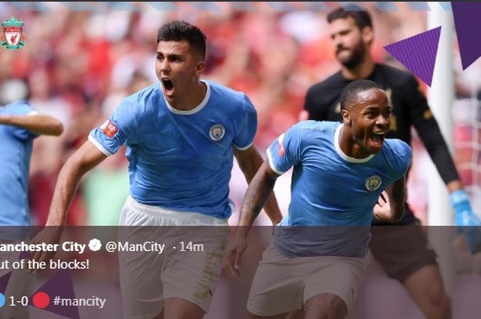 Penyerang Manchester City, Raheem Sterling, melakukan selebrasi seusai mencetak gol ke gawang Liverpool dalam Community Shield, Minggu (4/8/2019).