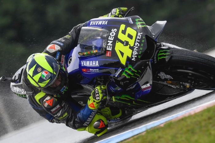 Valentino Rossi (Monster Energy Yamaha) kala tampil dalam sesi kualifikasi MotoGP Republik Ceska 2019, Sabtu (3/8/2019)