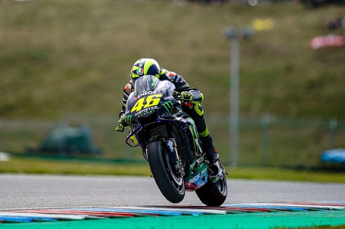 Valentino Rossi (Monster Energy Yamaha) saat tampil di Automotodrom Brno pada sesi balapan MotoGP Republik Ceska 2019, Minggu (4/8/2019)