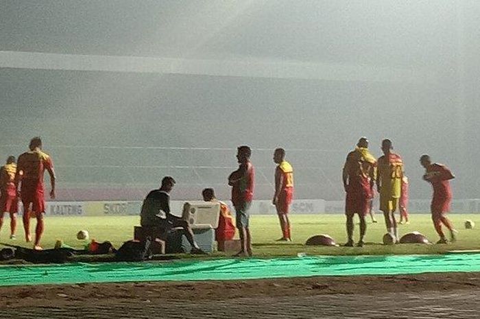 Suasana latihan skuad Kalteng Putra di Stadion Tuah Pahoe, Kota Palangkaraya pada Rabu (7/8/2019).