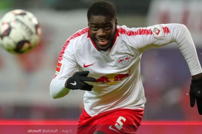 Bek RB Leipzig, Dayot Upamecano, masuk radar incaran Arsenal.