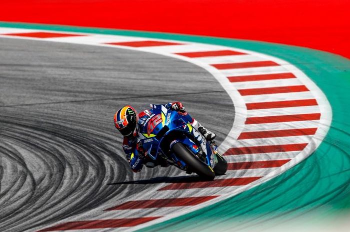 Aksi pembalap Suzuki Ecstar, Alex Rins pada sesi latihan bebas MotoGP Austria 2019, Jumat (9/8/2019)