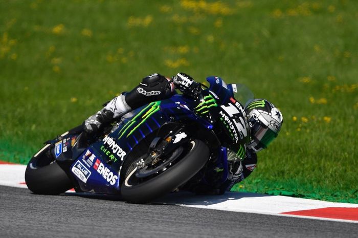 Aksi pembalap Monster Energy Yamaha, Maverick Vinales saat babak kualifikasi MotoGP Austria 2019, Minggu (10/8/2019)