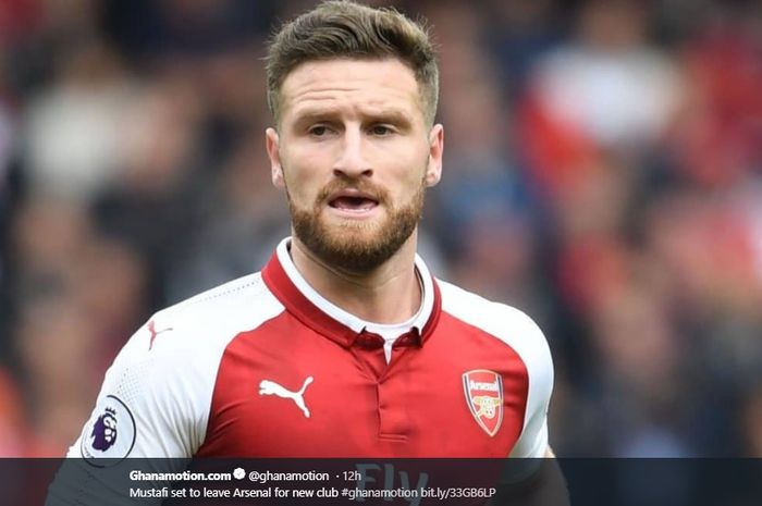 Bek tengah Arsenal, Shkodran Mustafi, disinyalir bakal dilepas pada musim panas.