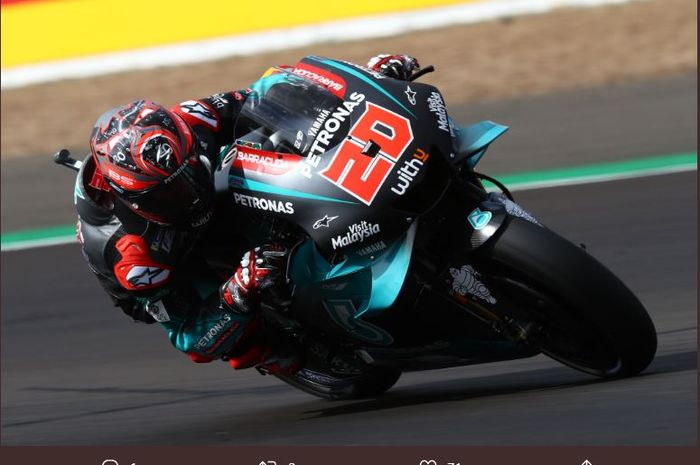 Pembalap Petronas Yamaha SRT, Fabio Quartararo, ketika melakoni sesi latihan bebas di Sirkuit Silverstone, Inggris (24/8/2019) 