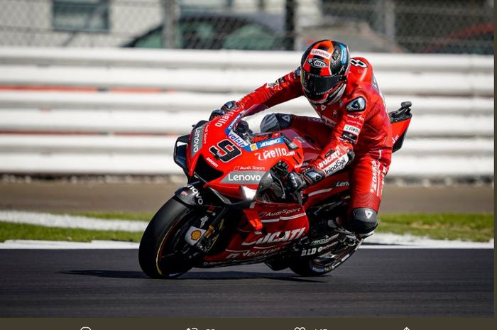 Pembalap Mission Winnow Ducati, Andrea Dovizioso, saat tampil di Sirkuit Silverstone, Inggris Sabtu (24/8/2019).