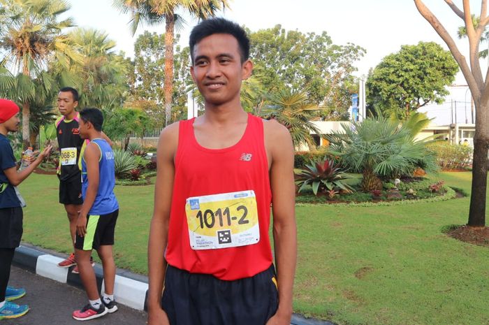 Robi Dwi Kurniawan, pelari yang tiba pertama di transisi dua Tiket.com Kudus Relay Marathon 2019, Minggu (20/8/2019)