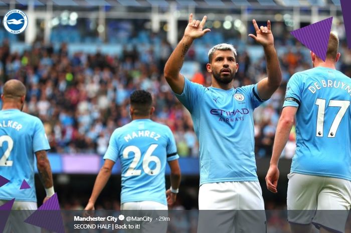 Sergio Aguero melakukan selebrasi usai mencetak gol ketiga ke gawang Brighton &amp; Hove Albion pada pertandingan pekan keempat Liga Inggris di Stadion Etihad, Sabtu (31/8/2019).