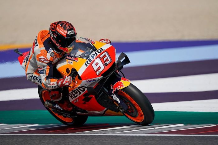 Aksi pembalap Repsol Honda, Marc Marquez pada tes resmi MotoGP 2019 di Sirkuit Misano, San Marino, Jumat (30/8/2019)