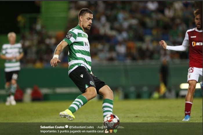 Mantan bek tengah Liverpool, Sebastian Coates, yang kini bermain bersama Sporting Lisbon.