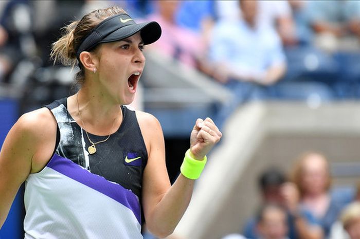 Petenis tunggal putri Swiss, Belinda Bencic, bereaksi setelah memenangi poin atas Donna Vekic (Kroasia) pada laga perempata final US Open 2019 di Stadion Arthur Ashe, Flushing Meadows, New York, Amerika Serikat, Rabu (4/9/2019).