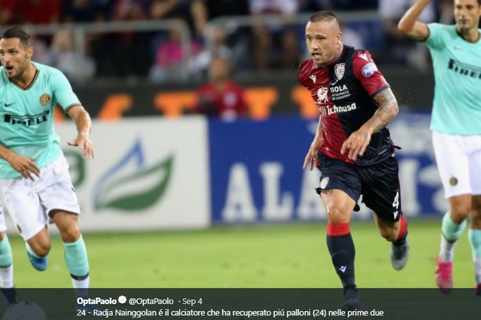 Gelandang pinjaman Inter Milan yang kini bermain untuk Cagliari, Radja Nainggolan.