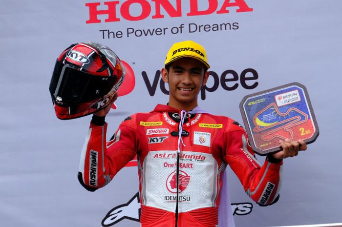 Pembalap Astra Honda Racing Team, Andi Gilang.