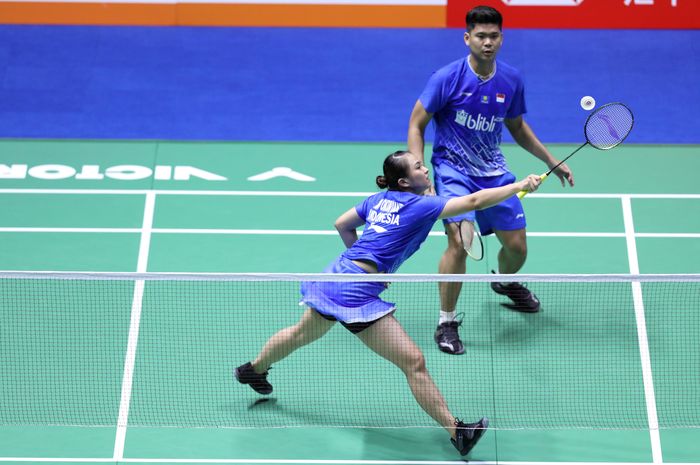 Pasangan ganda campuran Indonesia, Praveen Jordan/Melati Daeva Oktavianti, saat bertanding pada babak pertama China Open 2019, Selasa (17/9/2019).