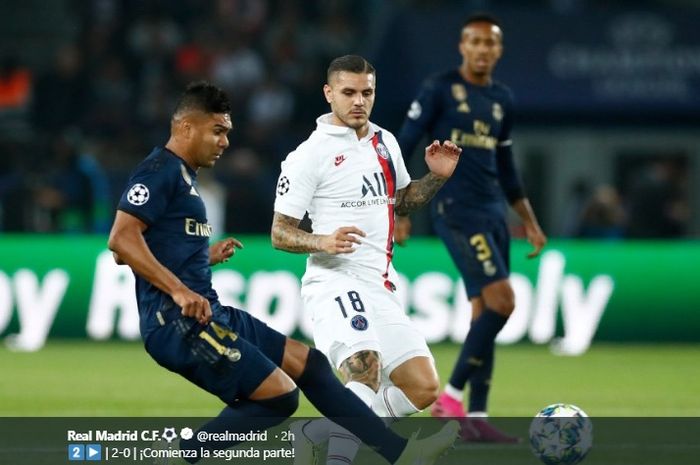 Aksi gelandang bertahan Real Madrid, Casemiro, ketika mencoba menghalau bola yang mengarah kepada Mauro Icardi pada pertandingan penyisiha Grup A Liga Champions, Rabu (18/9/2019) atau Kamis dini hari WIB.