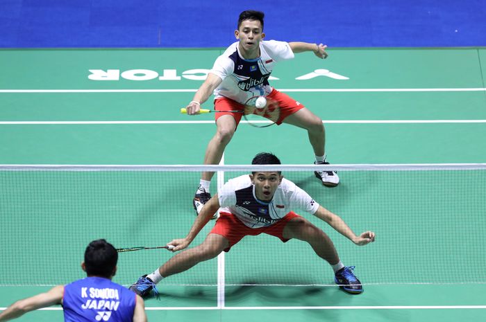 Pasangan ganda putra Indonesia, Fajar Alfian/Muhammad Rian Ardianto, saat menjalani pertandingan melawan Takeshi Kamura/Keigo Sonoda (Jepang) pada babak perempat final China Open 2019.