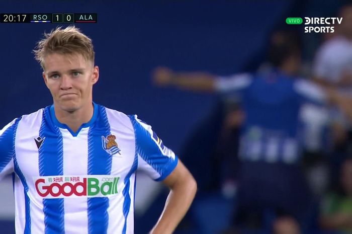 Martin Odegaard saat bermain melawan Alaves pada laga lanjutan LaLiga yang digelar  pada Kamis (26/9/2019) atau Jumat dini hari WIB. 