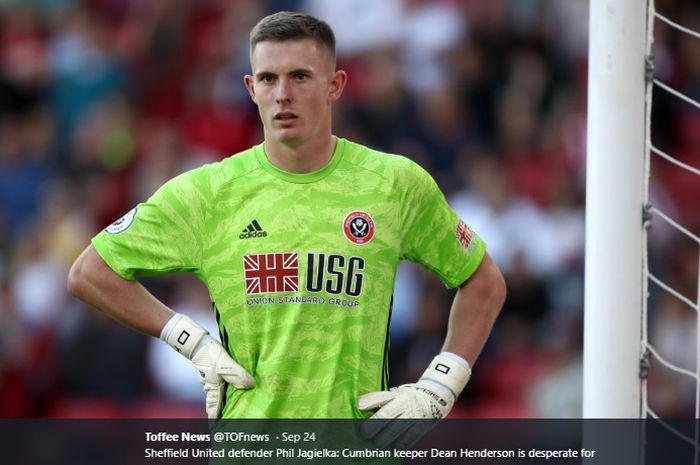 Kiper muda milik Manchester United, Dean Henderson, yang kini tengah dipinjamkan ke Sheffield United.